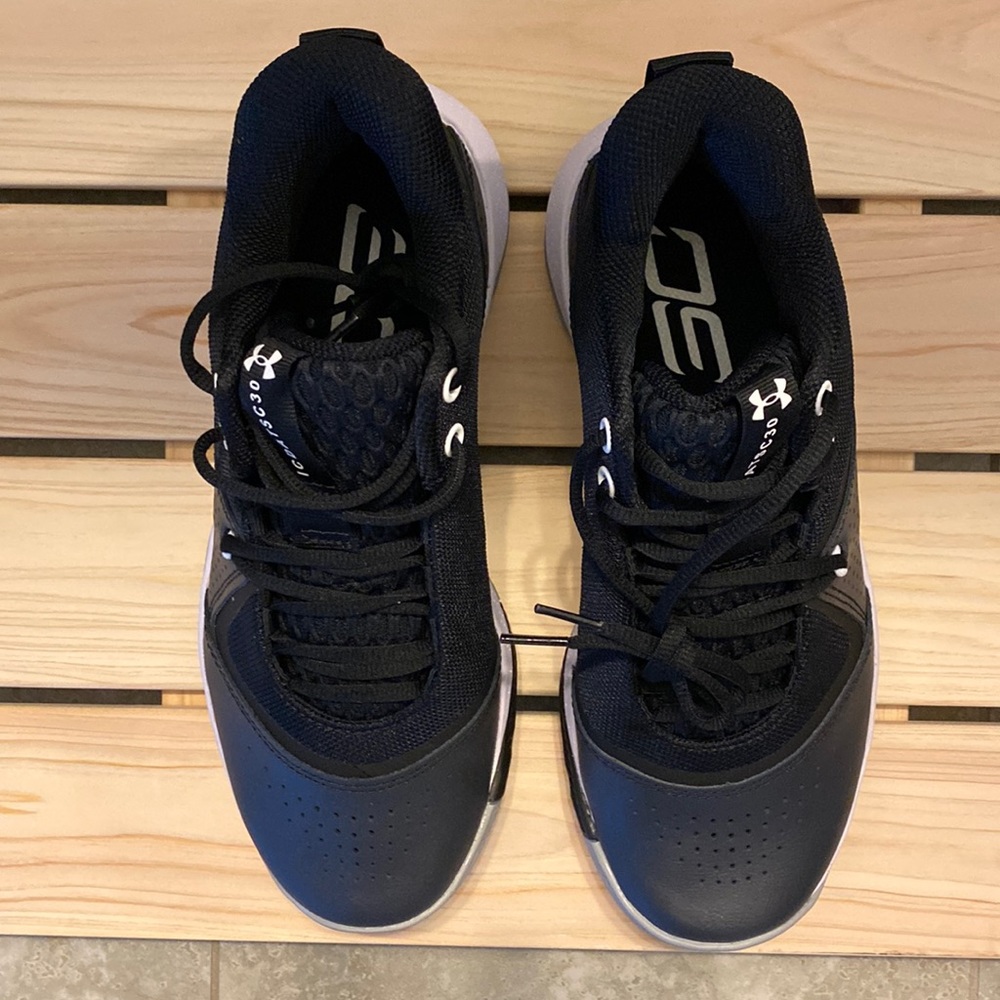 Under Armour SC Men’s Basketball Sneakers Size M8